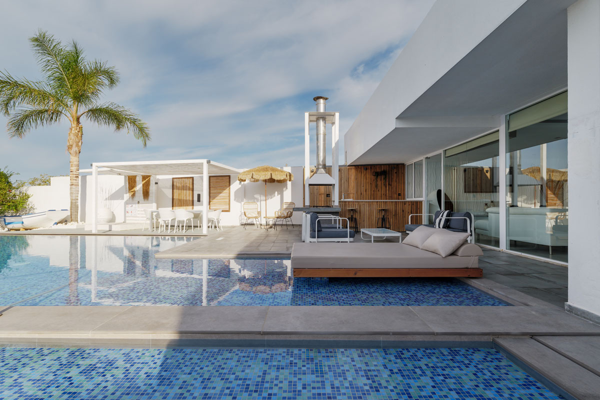 White Luxury Villa